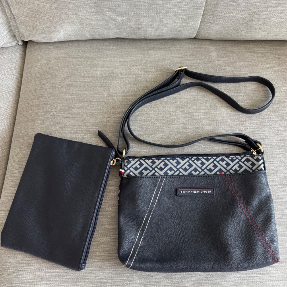 Tommy Hilfiger Navy Blue Crossbody Bag and Pouch Set Monogram Accent NEW  Womens